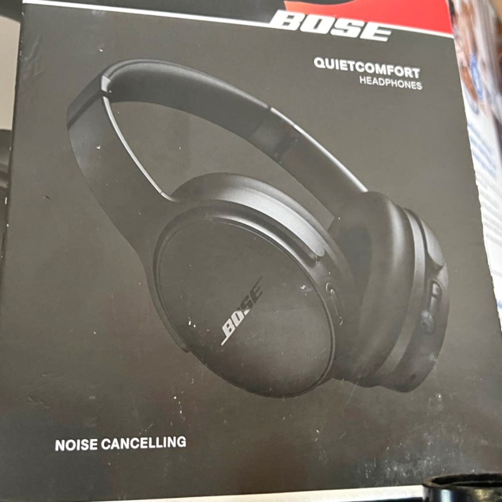 Bose QuietComfort Headphones in Black